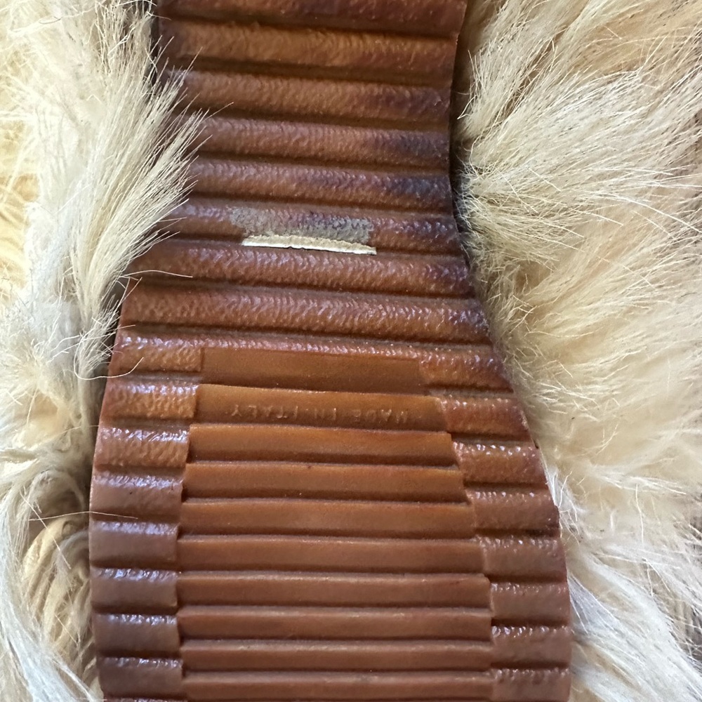 Genuine Sheep skin vest, hat and boots - Picture 4 of 5